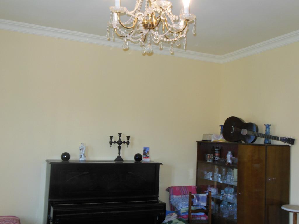 Medico And Suliko Guest House Koetaisi Kamer foto